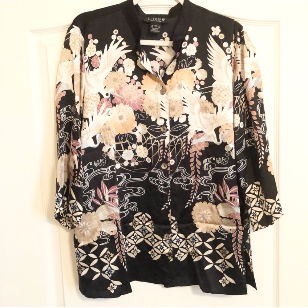Citron Santa Monica Silk Black Floral Kimono Style Button Down Blouse